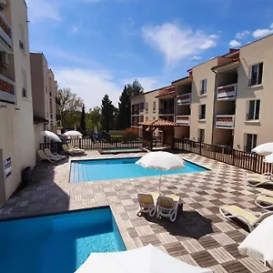 https://larbousier-piscine-climatisation.fr-provencehotel.com